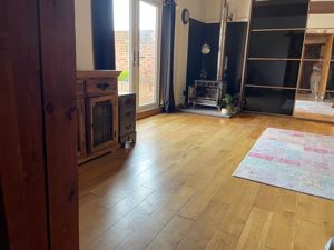 Main bedroom- click for photo gallery